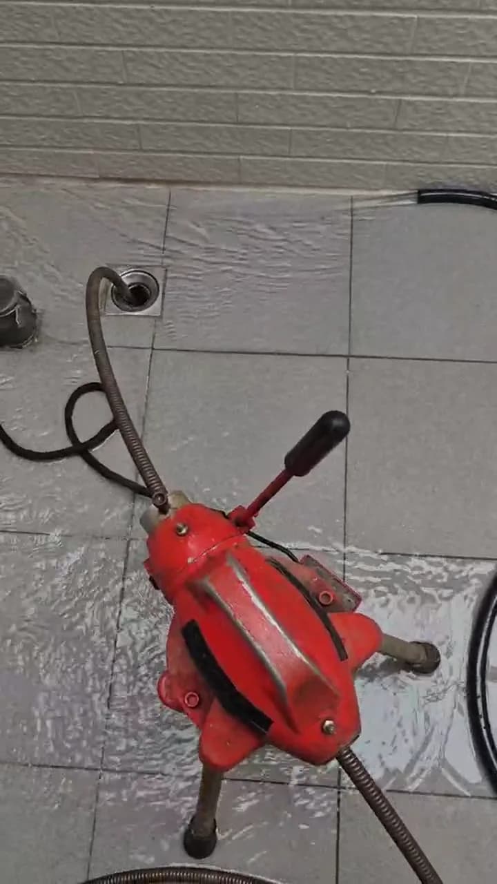 茄萣區地板排水管疏通實際施工照片